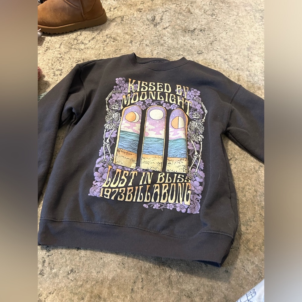 Billabong Crewneck!🏝️